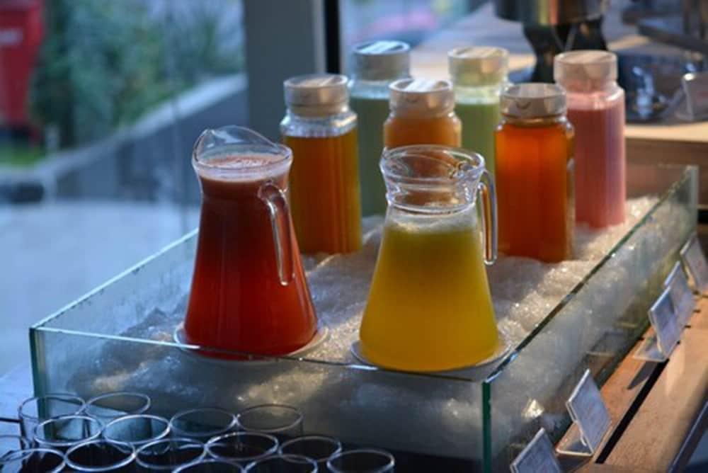 Luminor Hotel Jemursari By Wh With The Best Breakfast In Town And Located Near Surabaya Industrial Estate Rungkut Sier Eksteriør billede