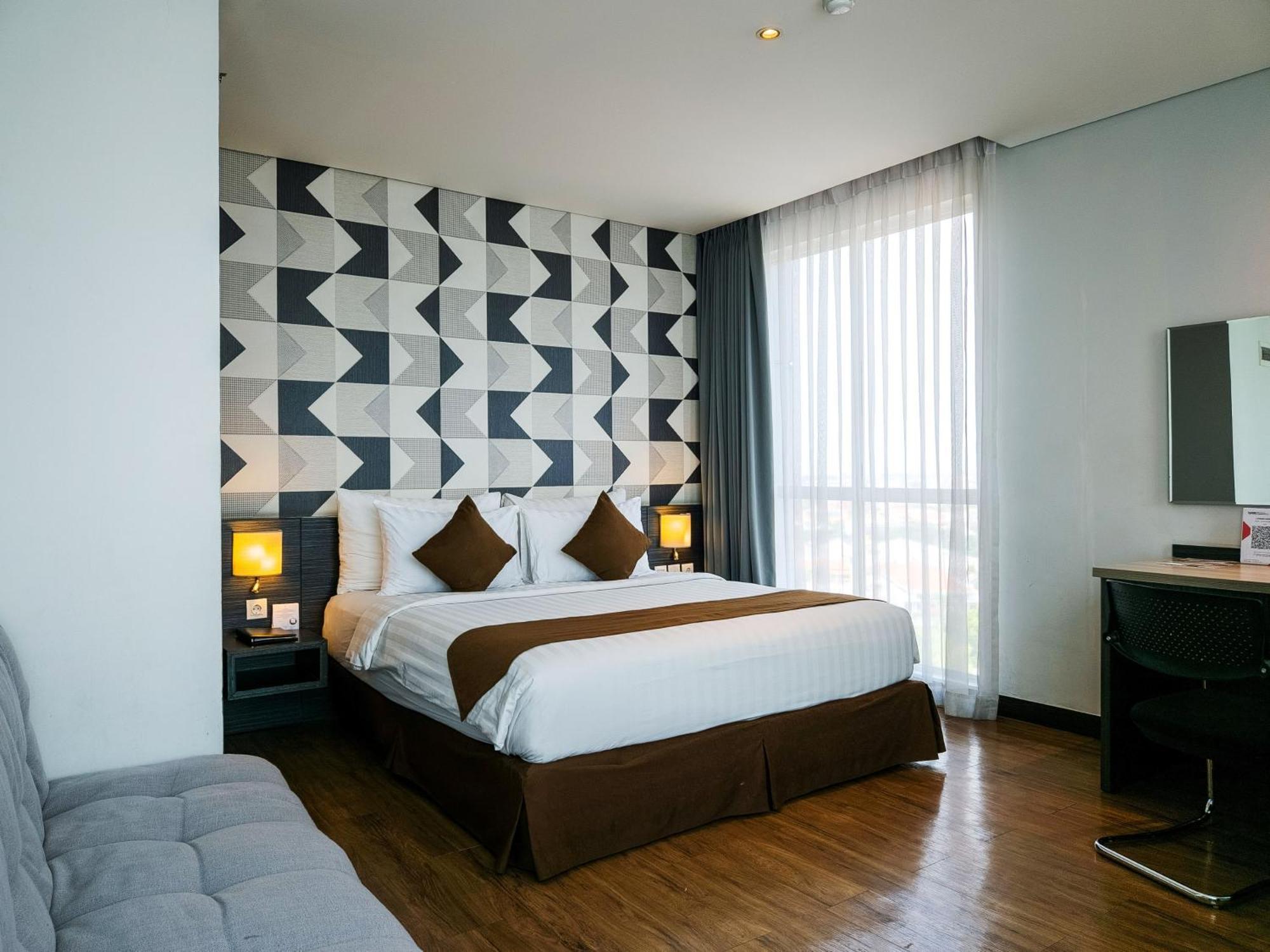 Luminor Hotel Jemursari By Wh With The Best Breakfast In Town And Located Near Surabaya Industrial Estate Rungkut Sier Eksteriør billede